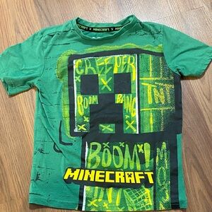 ✨8/$10. Minecraft t shirt. Size XS